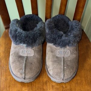 UGG slippers Women’s size 8 preowned